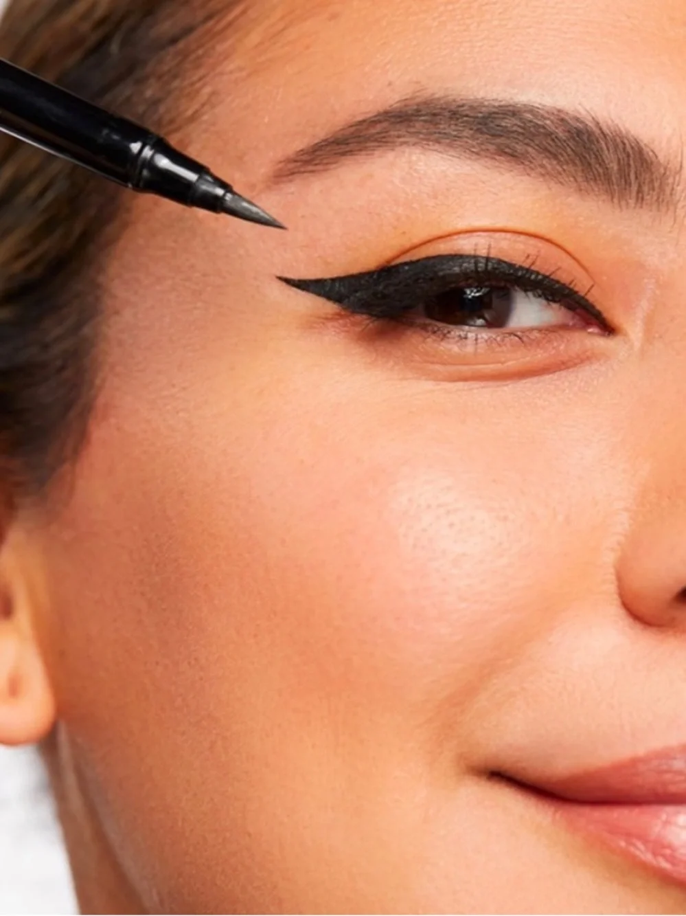 Rare Beauty Perfect Strokes Matte Liquid Liner